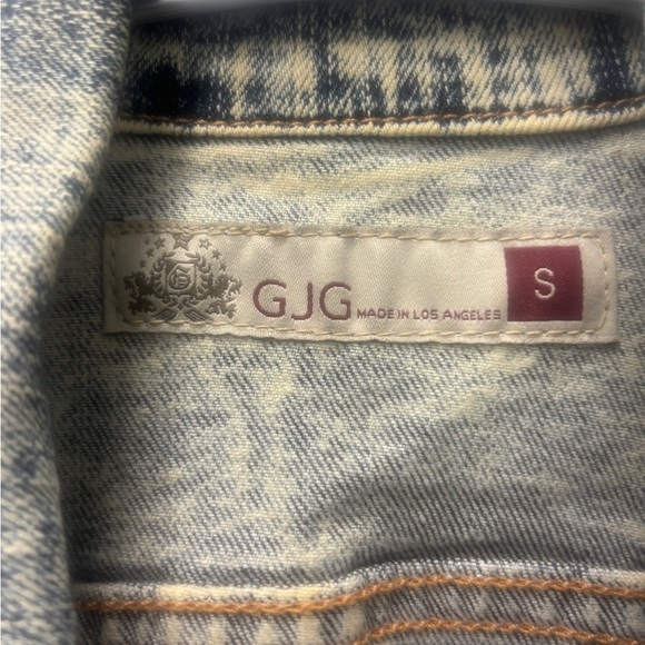 🦋 GJG Los Angeles Vintage Denim Vest w/ Collectible Pins – Size S - Picture 2 of 8